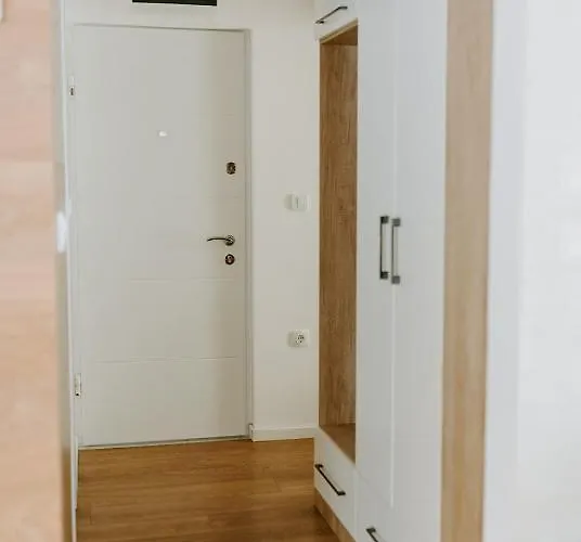 Srebrna Pahulja شقة Divčibare